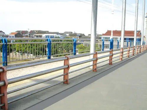 山東不銹鋼橋梁護欄