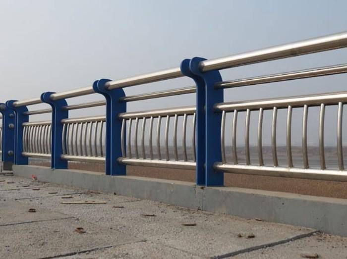 山東不銹鋼橋梁護欄